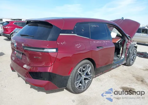 2025 BMW Ix xDrive50 из США, поврежденный, VIN WB523CF01SCS68268